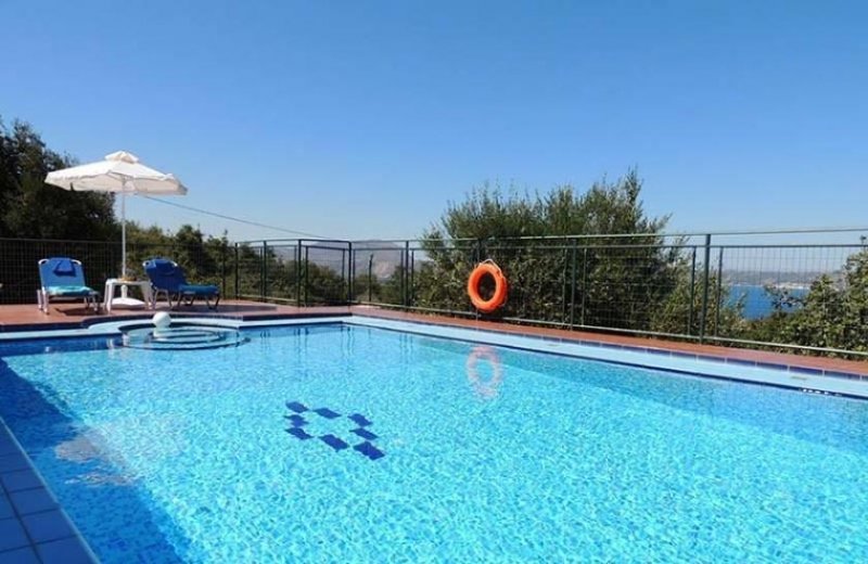 Kampia Kreta, Kampia: Erhöhter Meerblick in griechischer Landschaft Haus kaufen